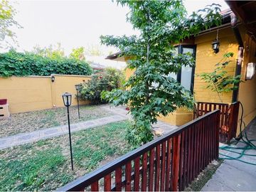 Casa en La Reina, Espaciosa y Acogedora Joyita