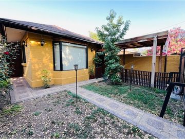 Casa en La Reina, Espaciosa y Acogedora Joyita