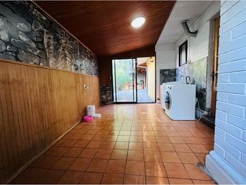 Casa en La Reina, Espaciosa y Acogedora Joyita