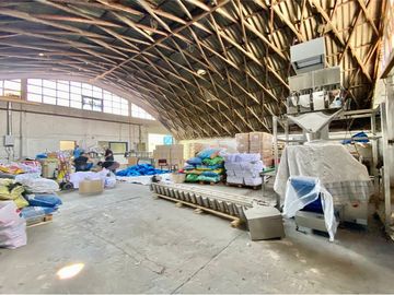 Gran ubicación, industria, bodega, taller.
