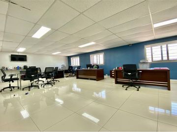 Gran ubicación, industria, bodega, taller.