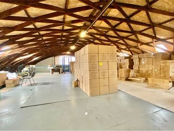 Gran ubicación, industria, bodega, taller.