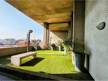 Moderno depto. 2D/2B con bodega en Santiago