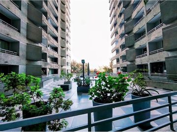 Moderno depto. 2D/2B con bodega en Santiago