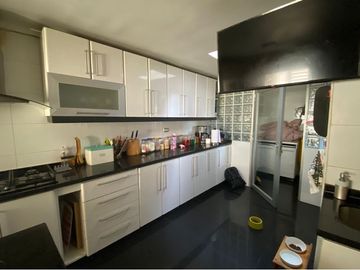 Hermosa casa en arriendo Lomas San Andrés