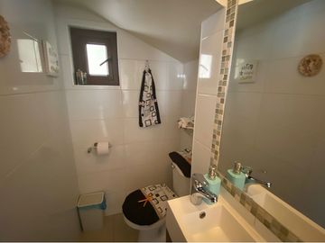 Hermosa casa en arriendo Lomas San Andrés