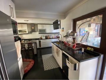 Hermosa casa en arriendo Lomas San Andrés