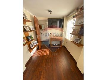 Hermosa casa en arriendo Lomas San Andrés