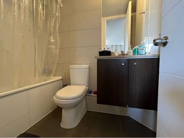 Departamento Frente a Metro Cerro Blanco