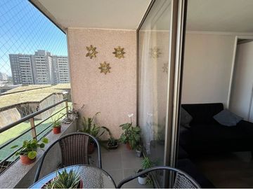 Departamento Frente a Metro Cerro Blanco