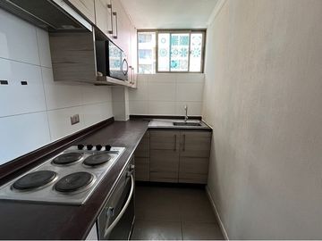 Departamento Frente a Metro Cerro Blanco