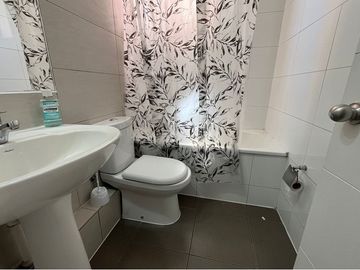 Departamento Frente a Metro Cerro Blanco