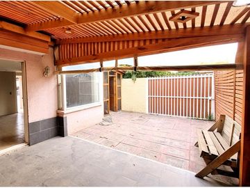 Casa Condominio  c/Paneles Solares térmicos