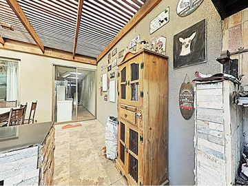 EN ESQUINA; GRAN QUINCHO; EL REMANSO DE CHICUREO