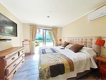 EN ESQUINA; GRAN QUINCHO; EL REMANSO DE CHICUREO