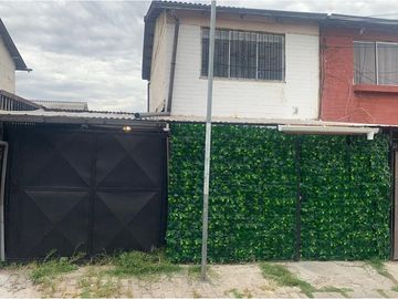 Venta en casa 2d 1b 2e en Maipú