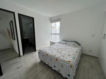 ALQUILER DE BELLO DUPLEX EN MIRAFLORES DE 80m2 - TOTALMENTE AMOBLADO Y EQUIPADO