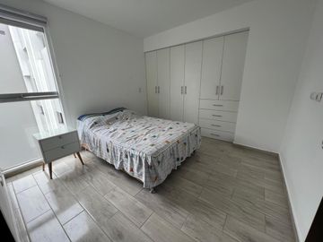 ALQUILER DE BELLO DUPLEX EN MIRAFLORES DE 80m2 - TOTALMENTE AMOBLADO Y EQUIPADO