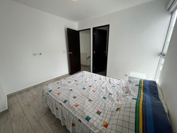 ALQUILER DE BELLO DUPLEX EN MIRAFLORES DE 80m2 - TOTALMENTE AMOBLADO Y EQUIPADO