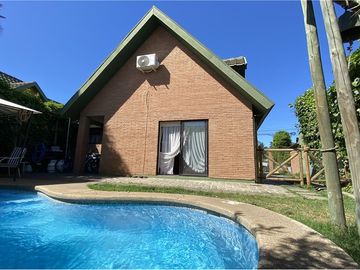 SE VENDE CASA EN VILLA INGLESA 3D + 2B + PISCINA