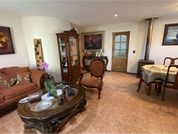 SE VENDE CASA EN VILLA INGLESA 3D + 2B + PISCINA