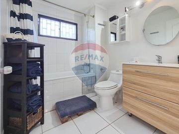 Casa única en La Reina: comodidad y estilo juntos