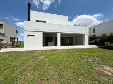 CASA A ESTRENAR EN GREENVILLE POLO & RESORT