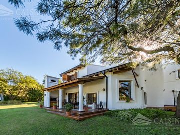 Casa en venta en Villa Allende