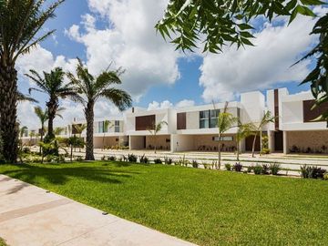 casa en venta en privada  xcanatun al norte de Mérida
