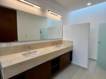 casa en venta en privada  xcanatun al norte de Mérida