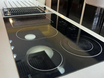 Departamento 4 ambientes con patio frente al Polo