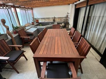 Departamento 4 ambientes con patio frente al Polo