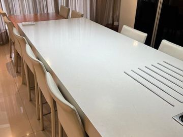 Departamento 4 ambientes con patio frente al Polo