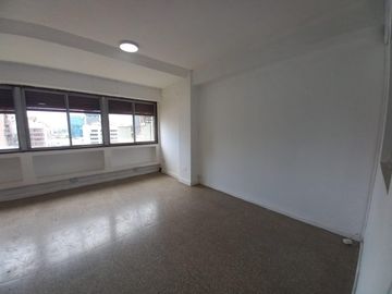 Oficina céntrica en alquiler