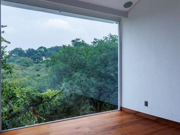 Exclusiva Residencia en Rancho San Juan en Zona Esmeralda