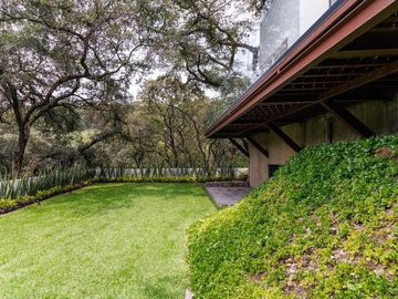 Exclusiva Residencia en Rancho San Juan en Zona Esmeralda