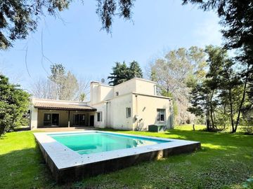 CASA 6 AMBIENTES EN VENTA, COUNTRY CLUB LOS CARDALES