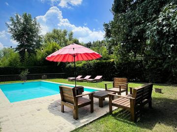 CASA 6 AMBIENTES CON PILETA EN VENTA, BARRIO SEMI CERRADO SAN JORGE, LOS CARDALES