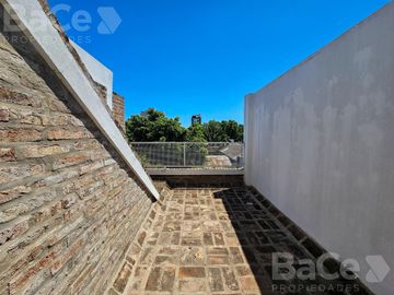 Venta duplex en la sexta - Universidades