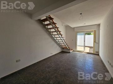 Venta duplex en la sexta - Universidades