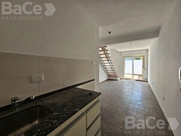 Venta duplex en la sexta - Universidades