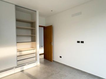 VENTA CASA  DE 4 DORMITORIOS BARRIO CERRADO ALTOS DE CAMPO GRANDE