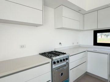 Venta Casa - Barrio Privado Altos de Campo Grande / Pilar