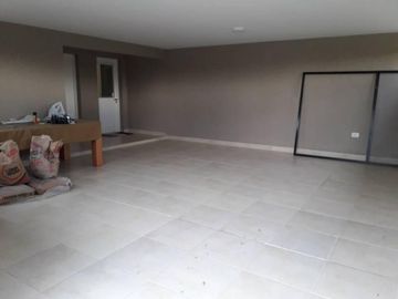 AREA 60-LA VICTORIA POLO COUNTRY CLUB-EXCELENTE CASA ESTRENAR