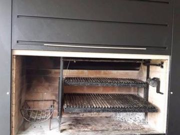 AREA 60-LA VICTORIA POLO COUNTRY CLUB-EXCELENTE CASA ESTRENAR