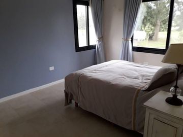 AREA 60-LA VICTORIA POLO COUNTRY CLUB-EXCELENTE CASA ESTRENAR