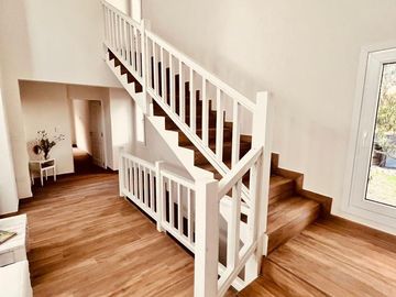 Casa en venta  y Alquiler Temporada  Enero/ Febrero 2026  4 dormitorios Pileta  Costa Esmeralda Senderos 3 con pileta