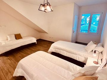 Casa en venta  y Alquiler Temporada  Enero/ Febrero 2026  4 dormitorios Pileta  Costa Esmeralda Senderos 3 con pileta