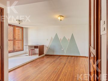 Venta Casa 5 dormitorios en suite en 5 57 y 58 La Plata