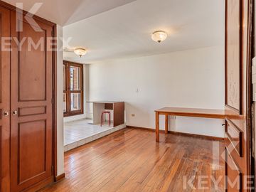 Venta Casa 5 dormitorios en suite en 5 57 y 58 La Plata